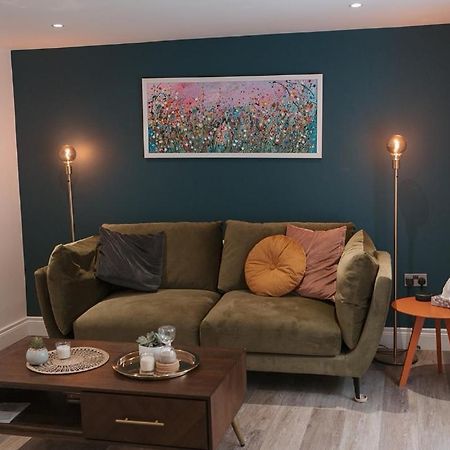 Apartment At 68 Saintfield Exteriér fotografie
